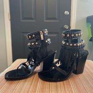 IVY KIRZHNER SANDALS !